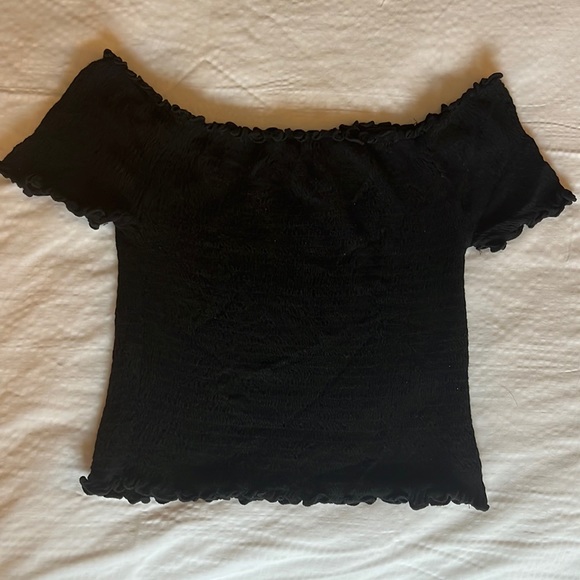Cute Heart and Hips size small black off the shoulder top - Picture 1 of 3